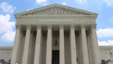 the-us-supreme-court-building-in-dc