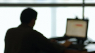 blurred-computer-user_original_0.jpg