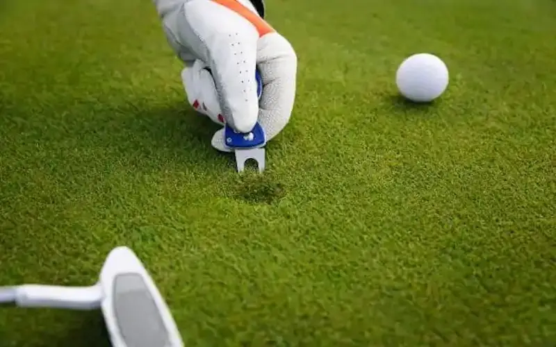 Golf Divot Tool