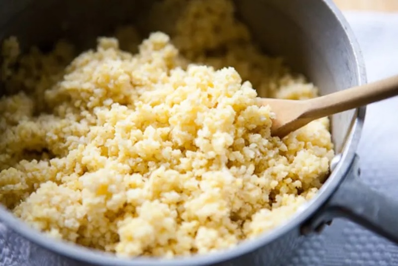 cooked-millet-in-bowl