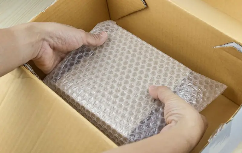 shipping-item-wrapping-material