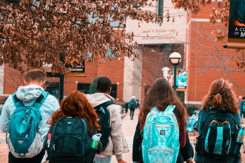 students-in-uni-wearing-backpucks