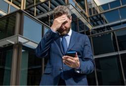 businesman-financial-anxiety