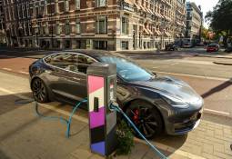electric-car-at-charging-station
