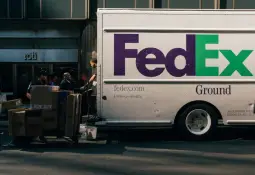 fedex_delivery_track_in_new_york-snail_mail_still_effective_marketing_tactic