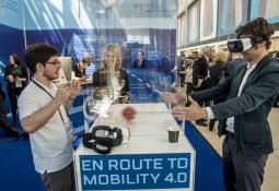 people-testing-virtual-reality-modern-technologies