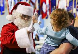 santa_claus_high_five_child_season_christmas_children_kids_red