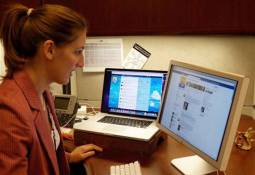 woman-using-laptop-social-media-recruitment