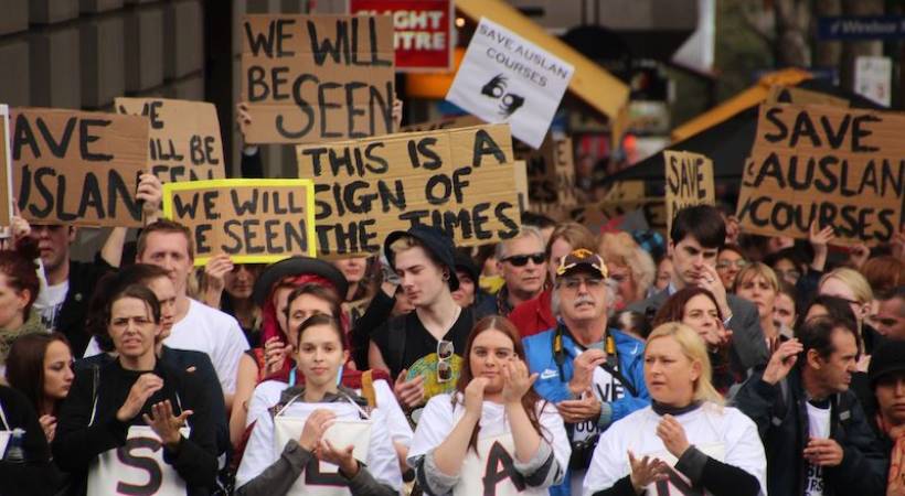 Factors to Consider When Buying Attire for Rallies and Marches