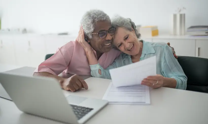 elderly-couple-online-insurance-101