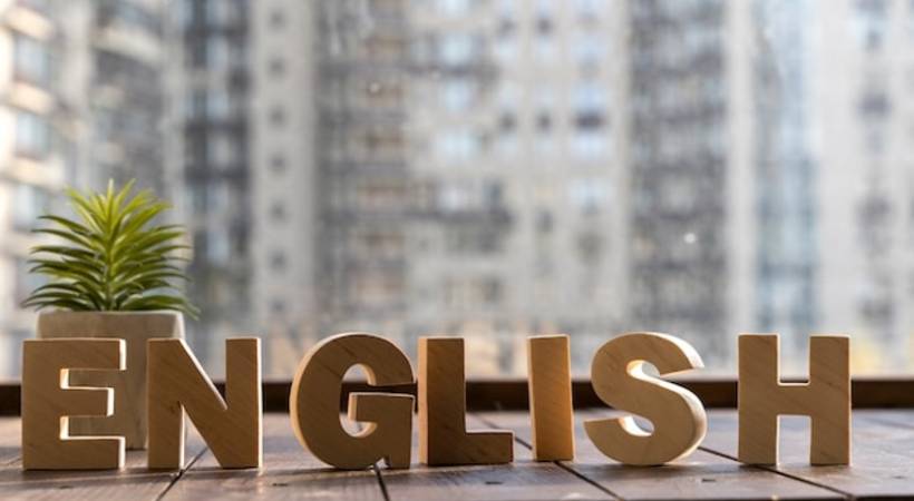 letter_arrangement_with_the_word_english_near_the_window
