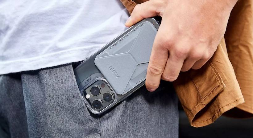 man-smartphone-in-pocket-attached_with-slim-mobile-wallet