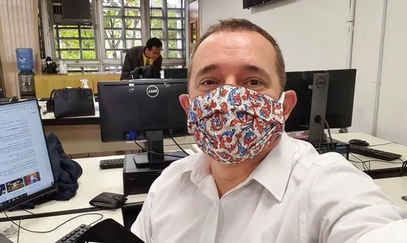 man-office-wearing-covid-mask-pandemic-business-investments