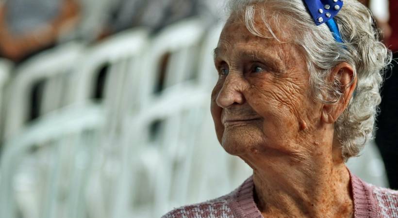 senior-elderly-woman-photo