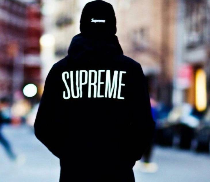 Supreme clothing wear online