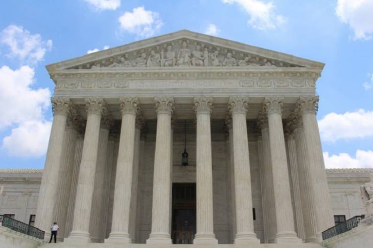 the-us-supreme-court-building-in-dc