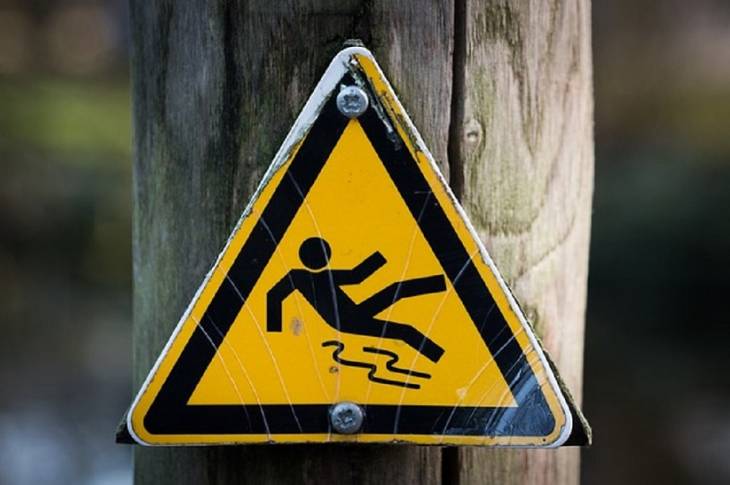 Workplace Injuries: How a Personal Injury Lawyer Can Help