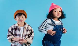 boy-girl-wearing-animal-print-childrens-animal-print-clothes
