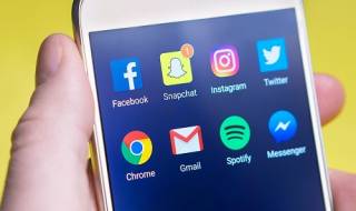 Like YouTube, Snapchat Wants to Start Paying Its Top Content Creators