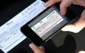 e-check-payment-person-mobile