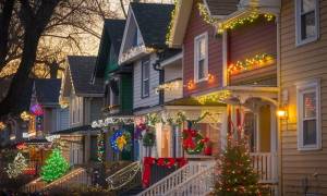 The Secret Magic of Manhattan’s Christmas Lighting