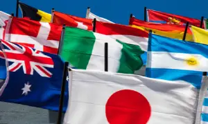 multiple_national_flags_multilingual_marketing_strategy