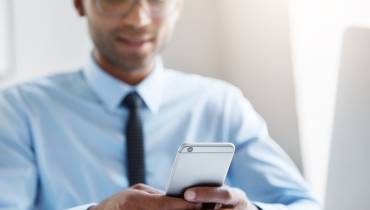 5 Reasons to Use SMS for Salesforce in Your Business