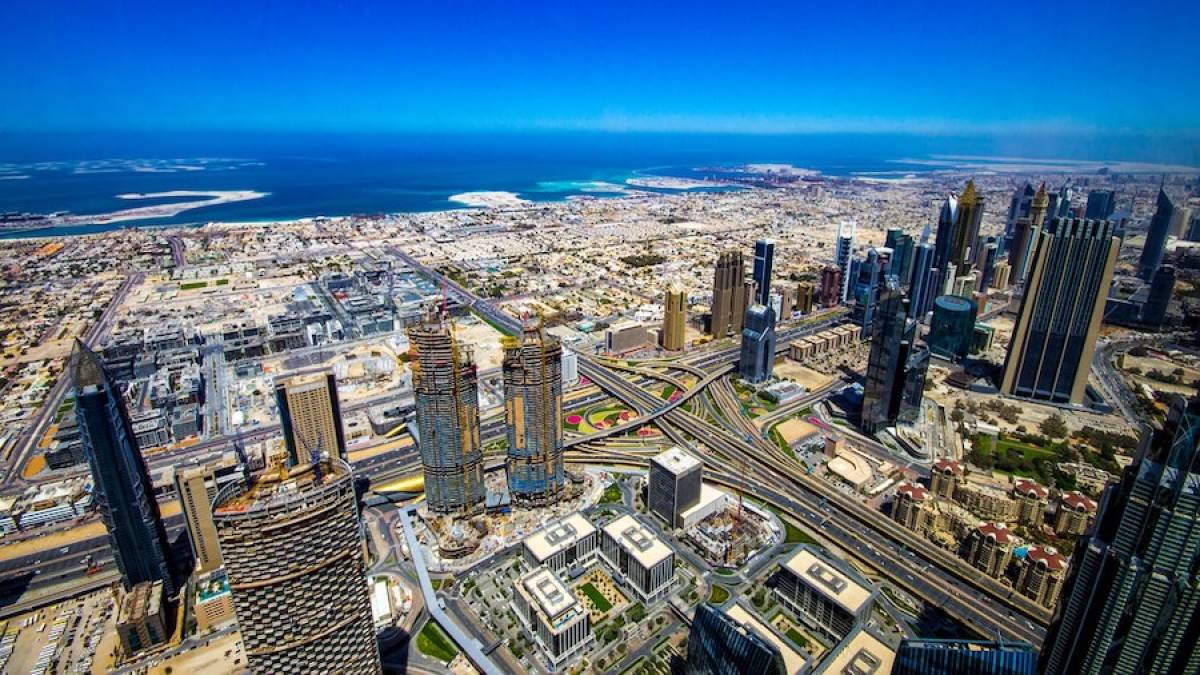 dubai-city-arieal-view-real-estate-property-investment