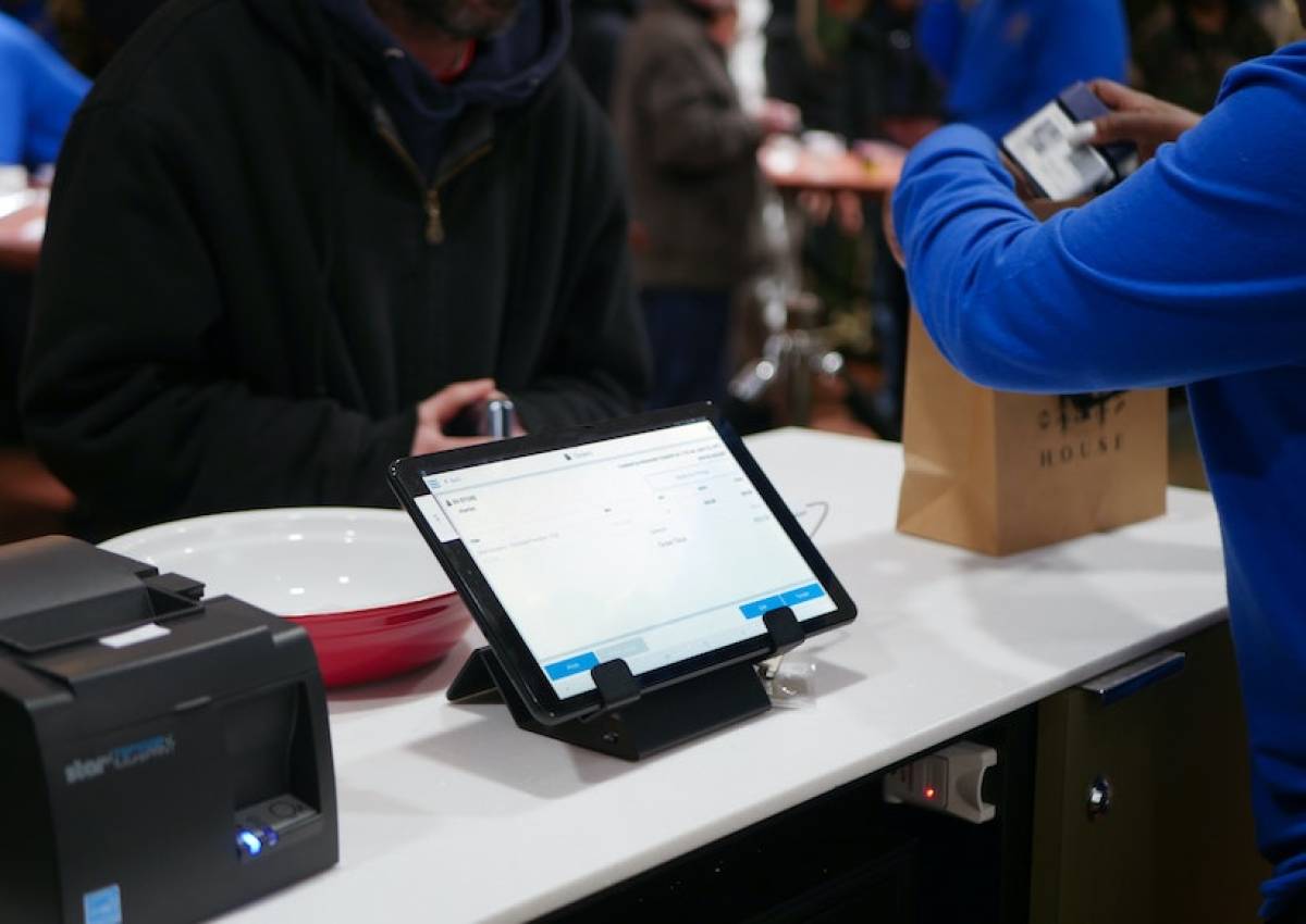 How Businesses Can Set Up a Digital Payment Service System How Businesses Can Set Up a Digital Payment Service System