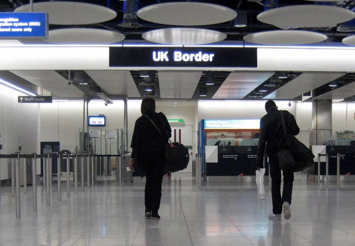 uk_border_heathrow_airport