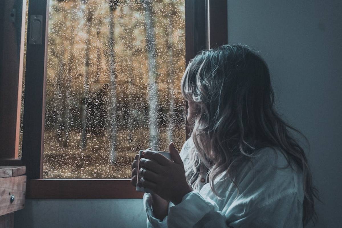 7 Exciting Ways to Spend a Rainy Day Inside & Have Fun
