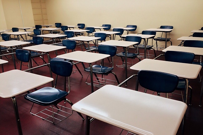 active__learning_standard_school_desks.jpg