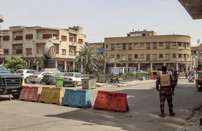 baghdad_street_checkpoint_picture_4.jpg