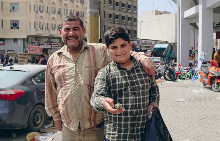 baghdad_street_people_man_boy_picture_1.jpg