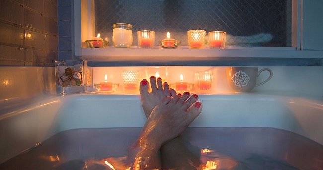 bath_colored_lights.jpg