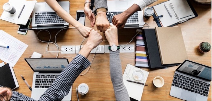 colleagues_giving_a_fist_bump