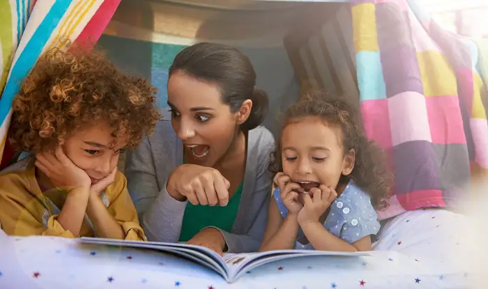 fun-reading-sessions-with-your-childs.jpg