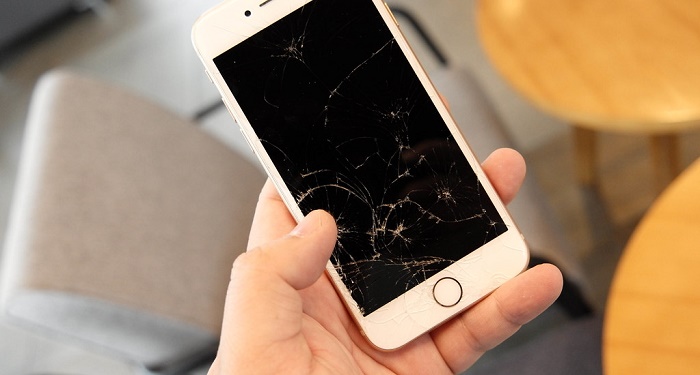 iphone-damage-data-recovery_54b1d7acfa_b.jpg