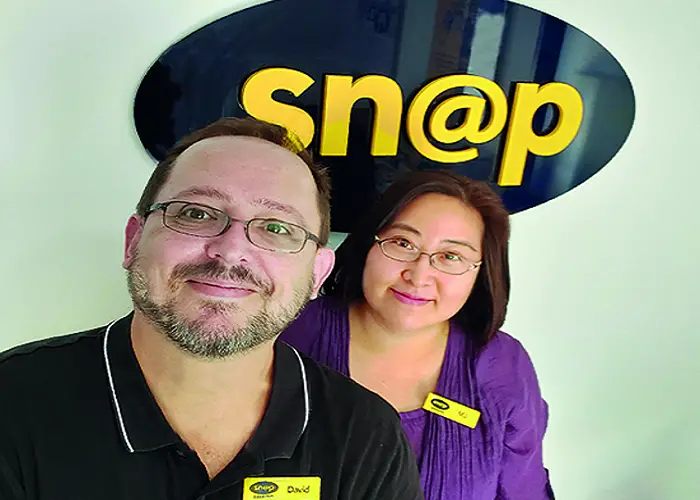 mj_and_david_owners_of_snap_print_and_design_geebung.png