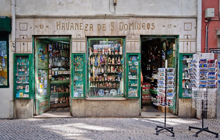 religious_store_selling_souvenirs.jpg