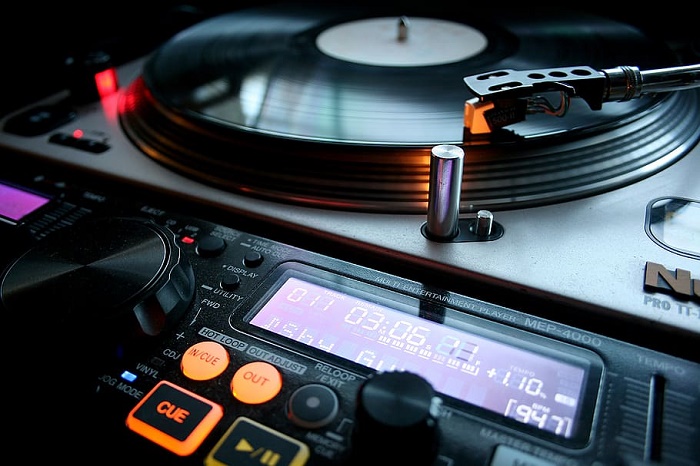 vinyl-dj-music-turntable-audio-sound.jpg