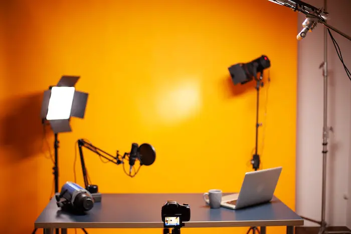 vlogging-setup-studio-equipment.jpg