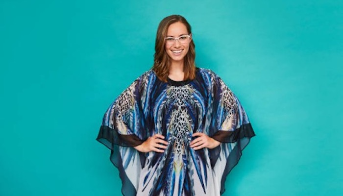 woman_in_blue_kaftan.jpg